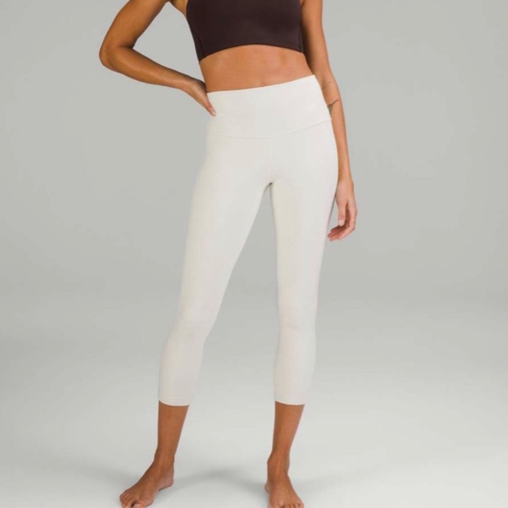 Lululemon Align High-Rise Lined Crop 23" nulu
Bone